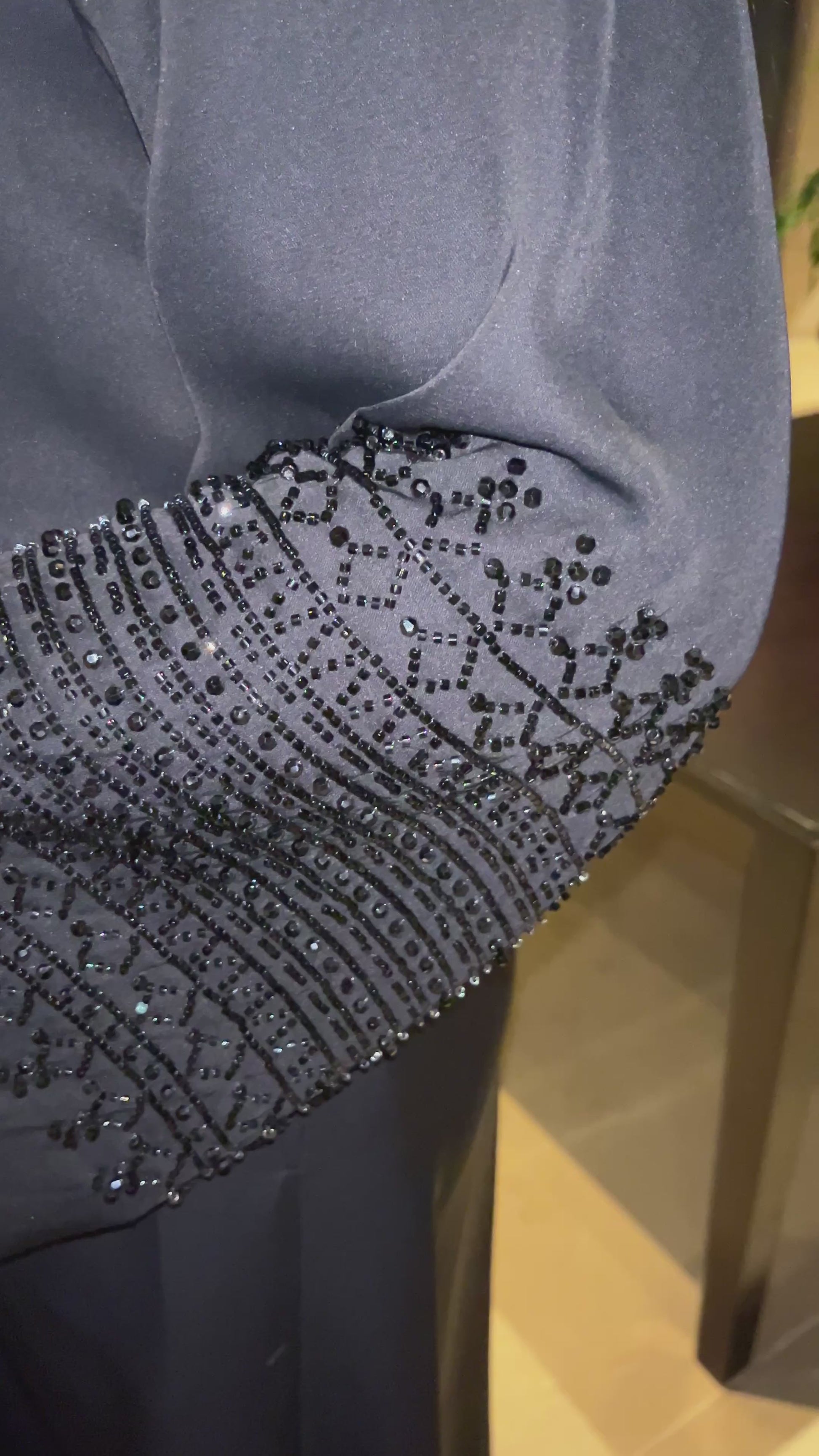 Alia Open Abaya